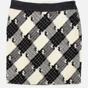 Woman’s White House Black Market Skirt Ivory Black Plaid Lined Wool Blend Size10